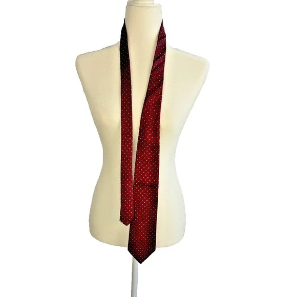 DOONEY & BOURKE Men's Silk Burgundy Red Tie Blue Small Print Necktie Business - Picture 6 of 6